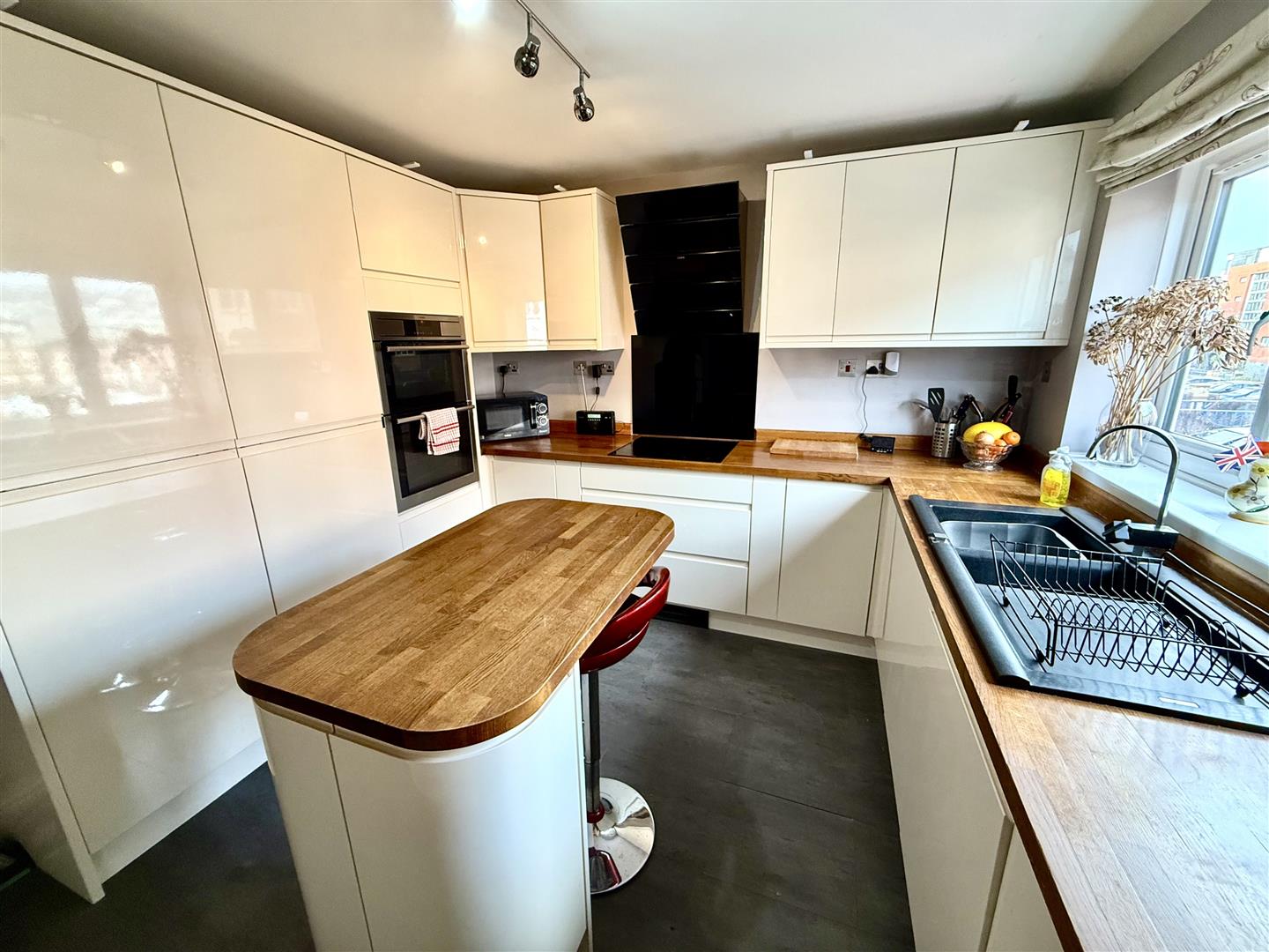 Marine Walk, Maritime Quarter, Swansea, SA1 1YQ